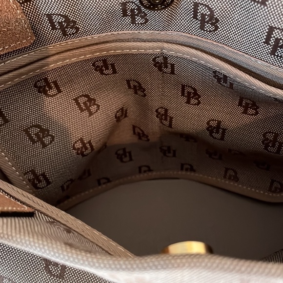 DOONEY & BOURKE Signature Tote - Picture 6 of 9